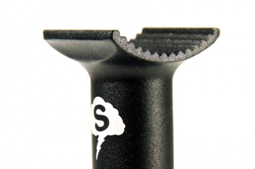 Toothy Post