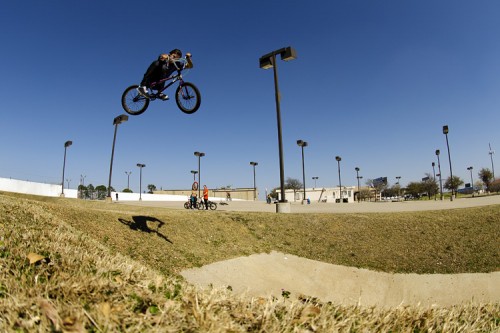 alex-magallan-grass-ditch-hop_DSC4921